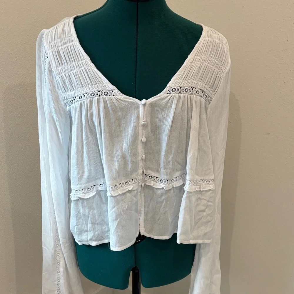 NWOT Elegant BOHO White Crop Top - Picture 6 of 6